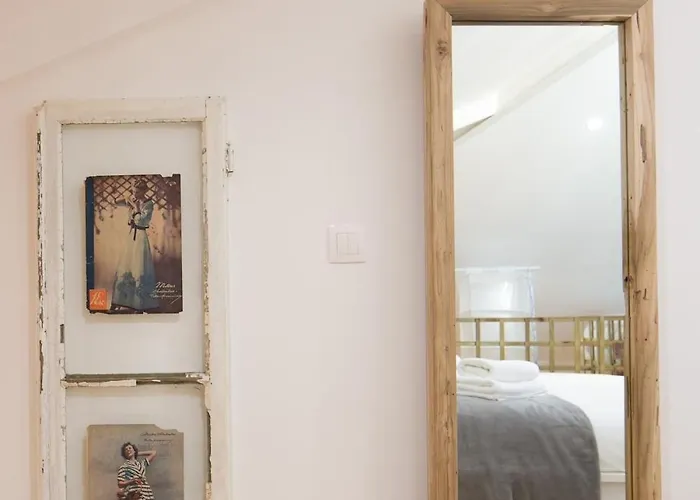 Apartment Center Duplex - Subway Nearby *